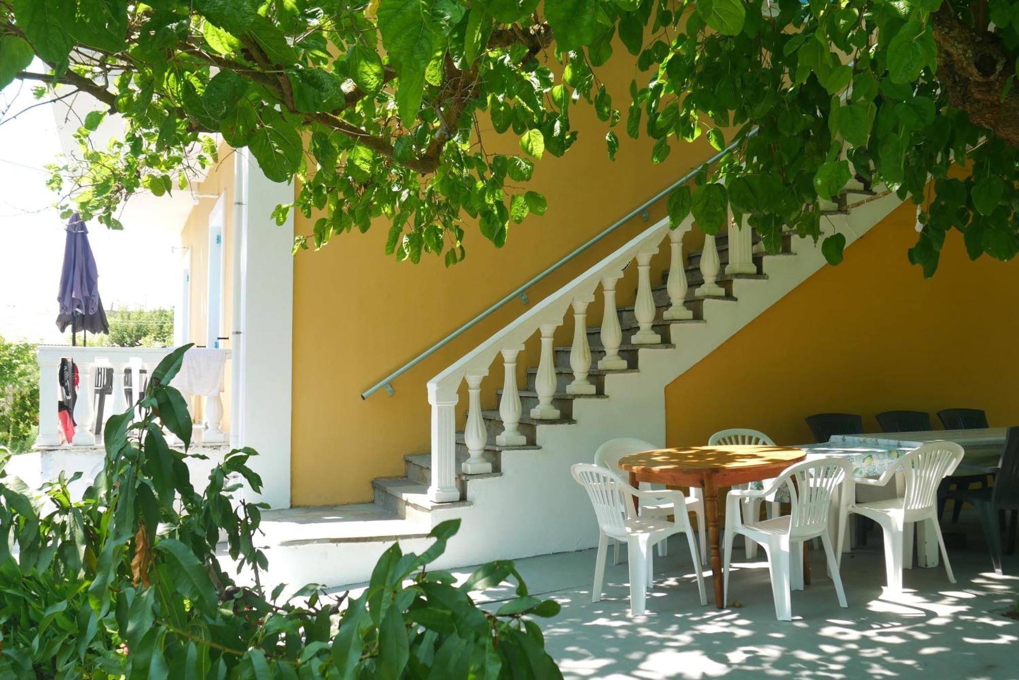 Villa Vania Gardenos Vitaládes Exteriér fotografie